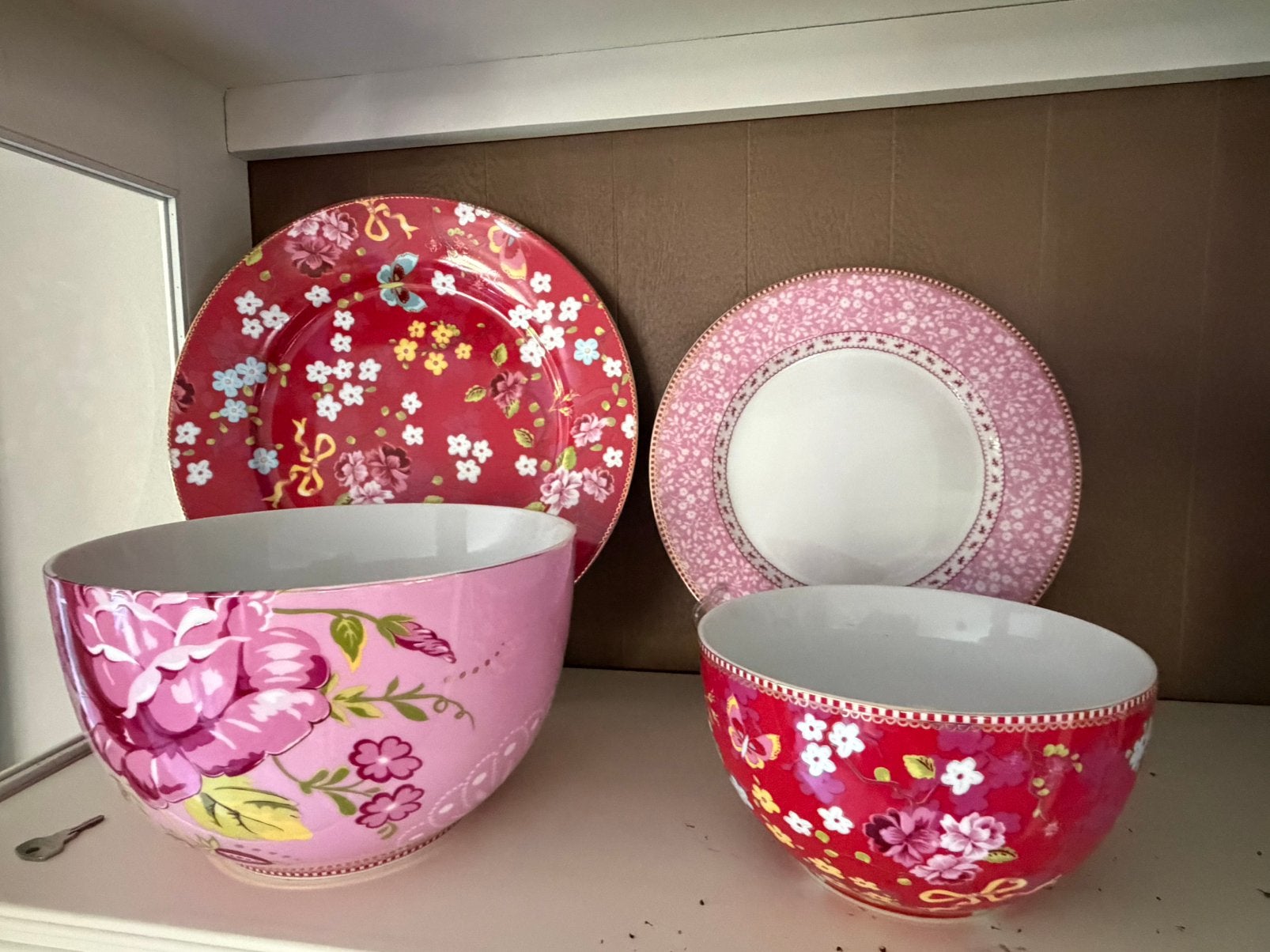 Pip servies, schalen en borden rood/roze, Huis en Inrichting, Keuken | Servies, Pip Studio, Ophalen of Verzenden, Overige stijlen