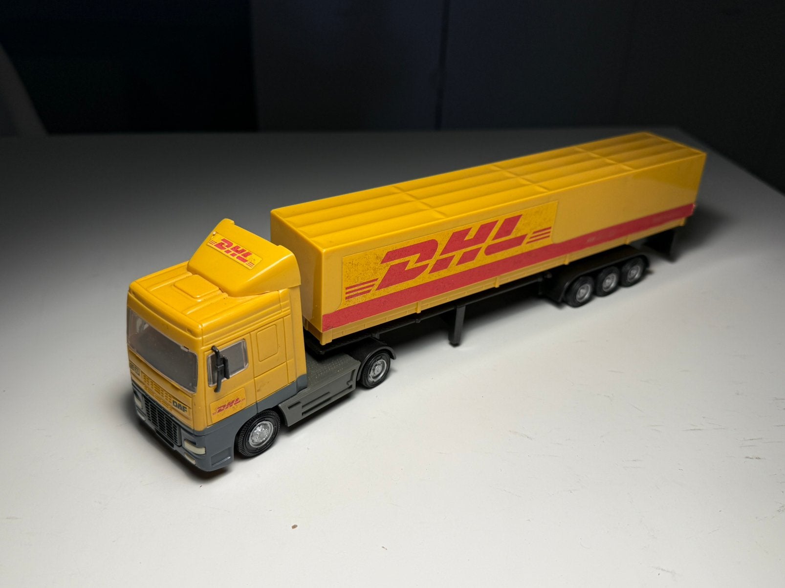 ≥ DHL Vrachtwagen Model 1:50 Kopen | Marktplaats