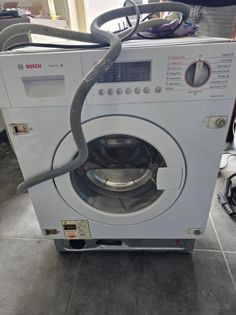 Bosch Serie 6 inbouw-wasmachine, Ophalen, Energieklasse A of zuiniger, Zo goed als nieuw, Voorlader