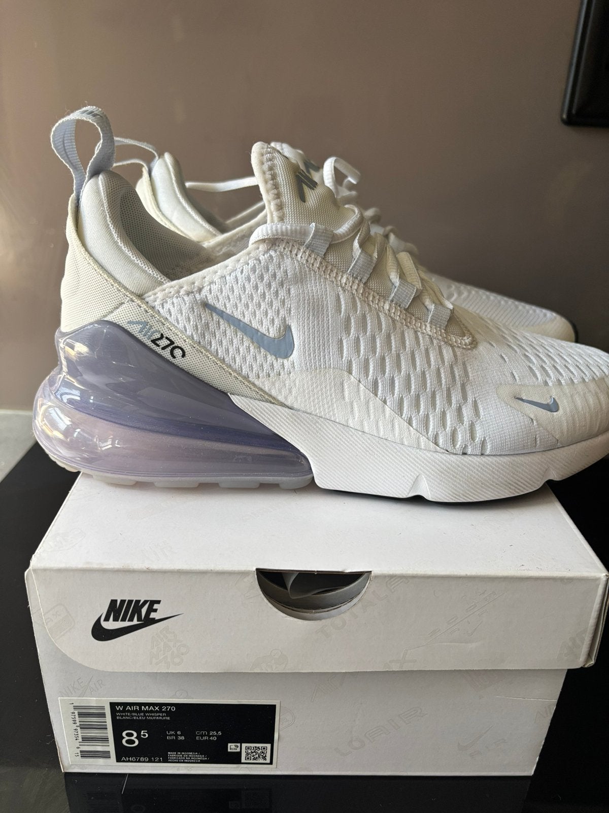 Nike Air Max 270 wit ijsblauw maat 40 nieuw, Ophalen of Verzenden, Zo goed als nieuw, Wit