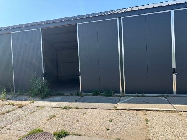 Ruime opslagruimte te huur - Ideaal voor diverse doeleinden, 100 m², Huur, Opslag of Loods