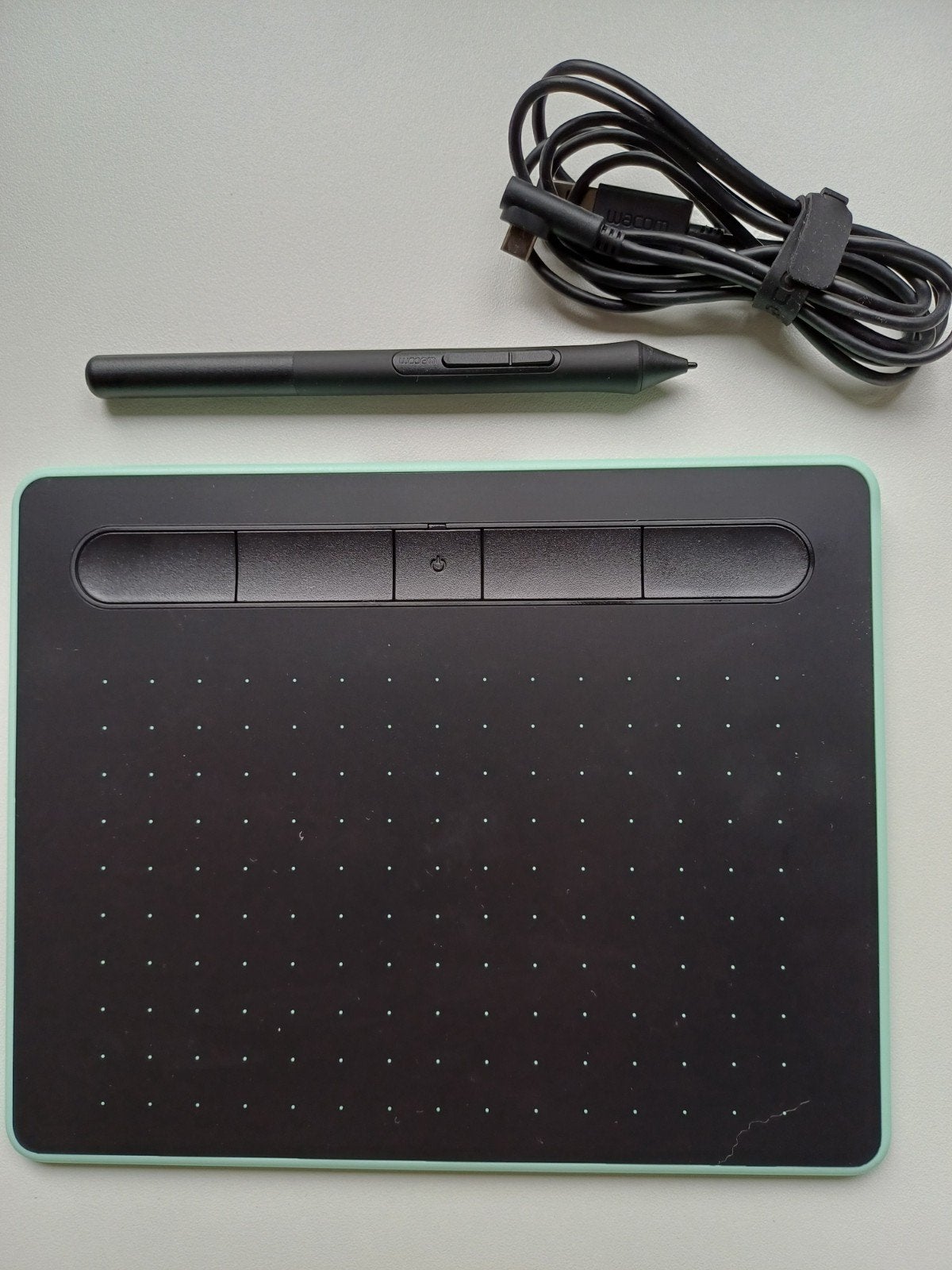 Wacom Intuos Small tekentablet - Zo goed als nieuw, Ophalen of Verzenden, Zo goed als nieuw, Bedraad, Wacom