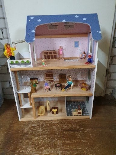 Kidkraft houten Poppenhuis met lift, meubeltjes en poppetjes, Ophalen, Zo goed als nieuw, Poppenhuis