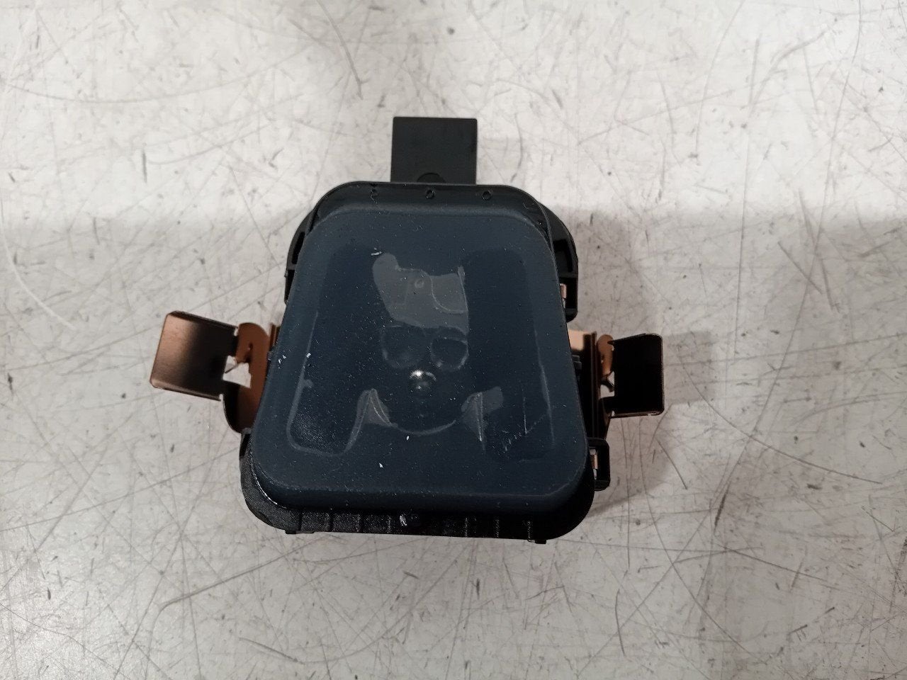Regensensor Land Rover Discovery, Onderdelen@venauto.nl, Van der Ven Autorecycling B.V., Ettenseweg 76, 4706 PB Roosendaal, The Netherlands