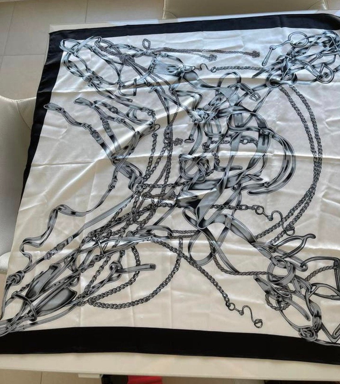 Luxe Paardensport Sjaal 85x85cm (Zijde/Poly), Ophalen of Verzenden, Nieuw, Sjaal