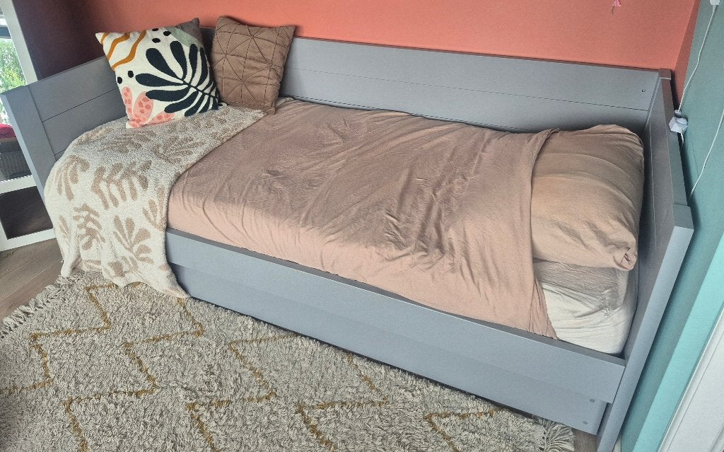 Bed / Bedbank incl. slaap-opberglade , Ophalen, 85 tot 100 cm, Zo goed als nieuw, Matras