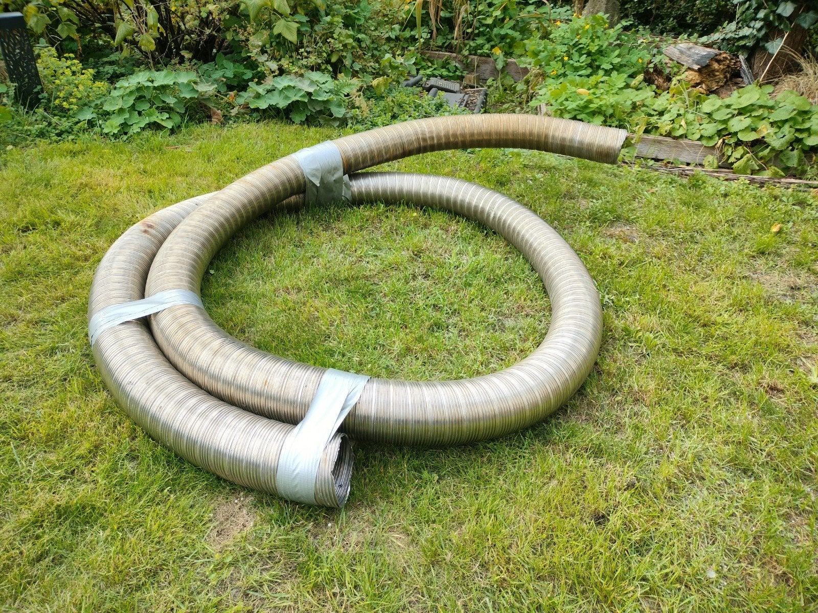 Foto 3 van Flexibele rook afvoer rbuis rvs  diameter 100 mn.