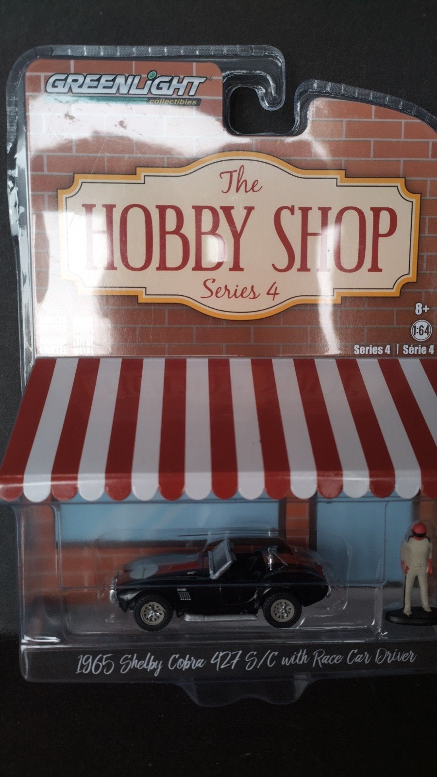 Ac Cobra 427 with driver 1:64 Greenlight Hobby Shop Pol, Auto, Verzenden, Nieuw, M