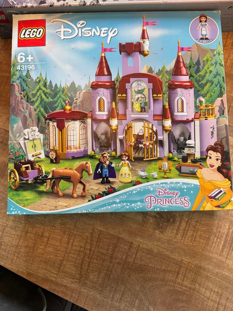 LEGO Disney Princess Belle's Kasteel 43196, Ophalen of Verzenden, Zo goed als nieuw