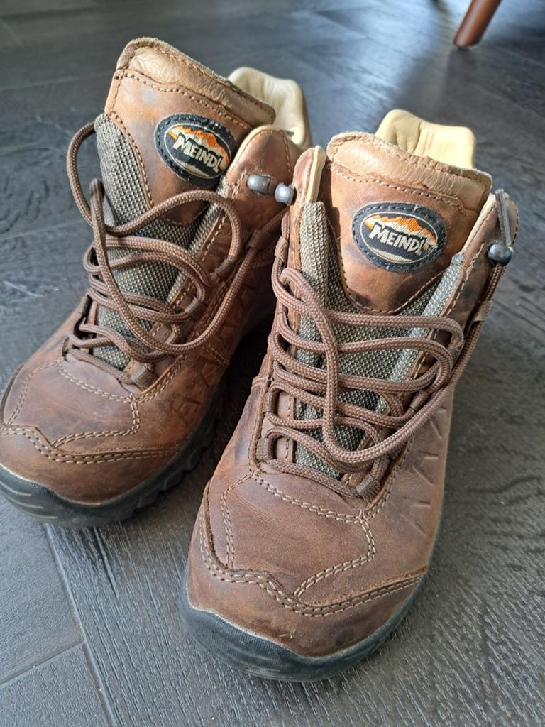 Meindl Bruine Wandelschoenen - Zo Goed als Nieuw, Sport en Fitness, Bergsport en Wandelen, Ophalen of Verzenden, Zo goed als nieuw