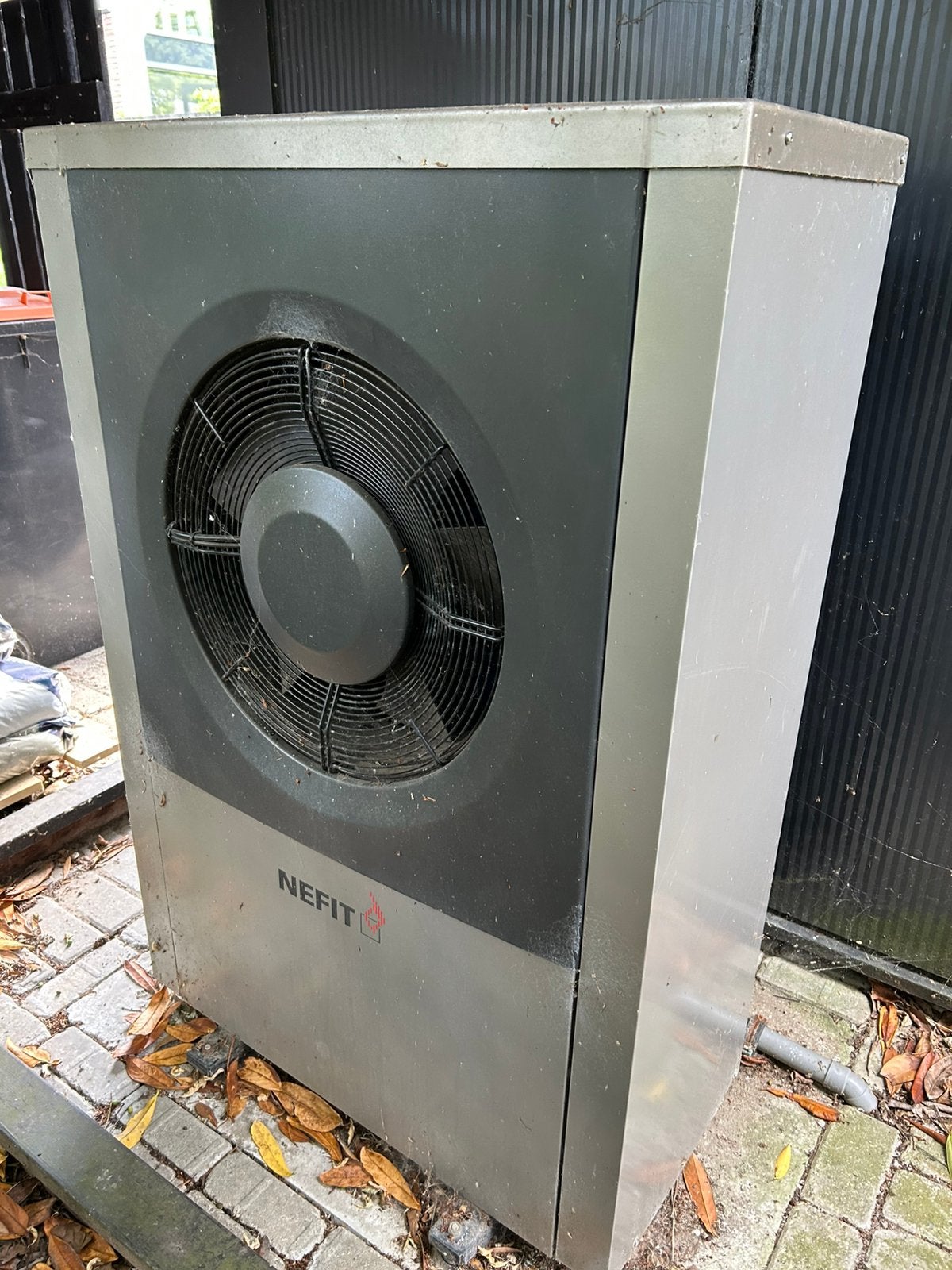 Nefit EnviLine Tower MonoBlock Lucht-Water warmtepomp, Ophalen, Gebruikt, Overige typen, 60 tot 150 cm