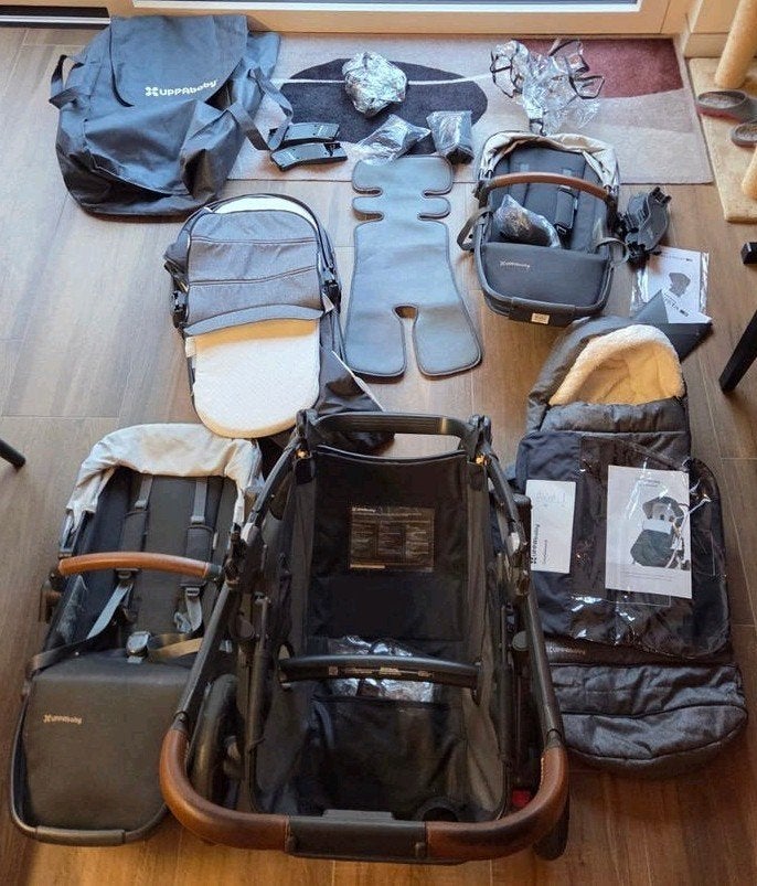 Uppababy Vista V2 voor 2 kinderen, reiswieg en 2 stoelen, Gebruikt, Duowagen, Ophalen, Kinderwagen