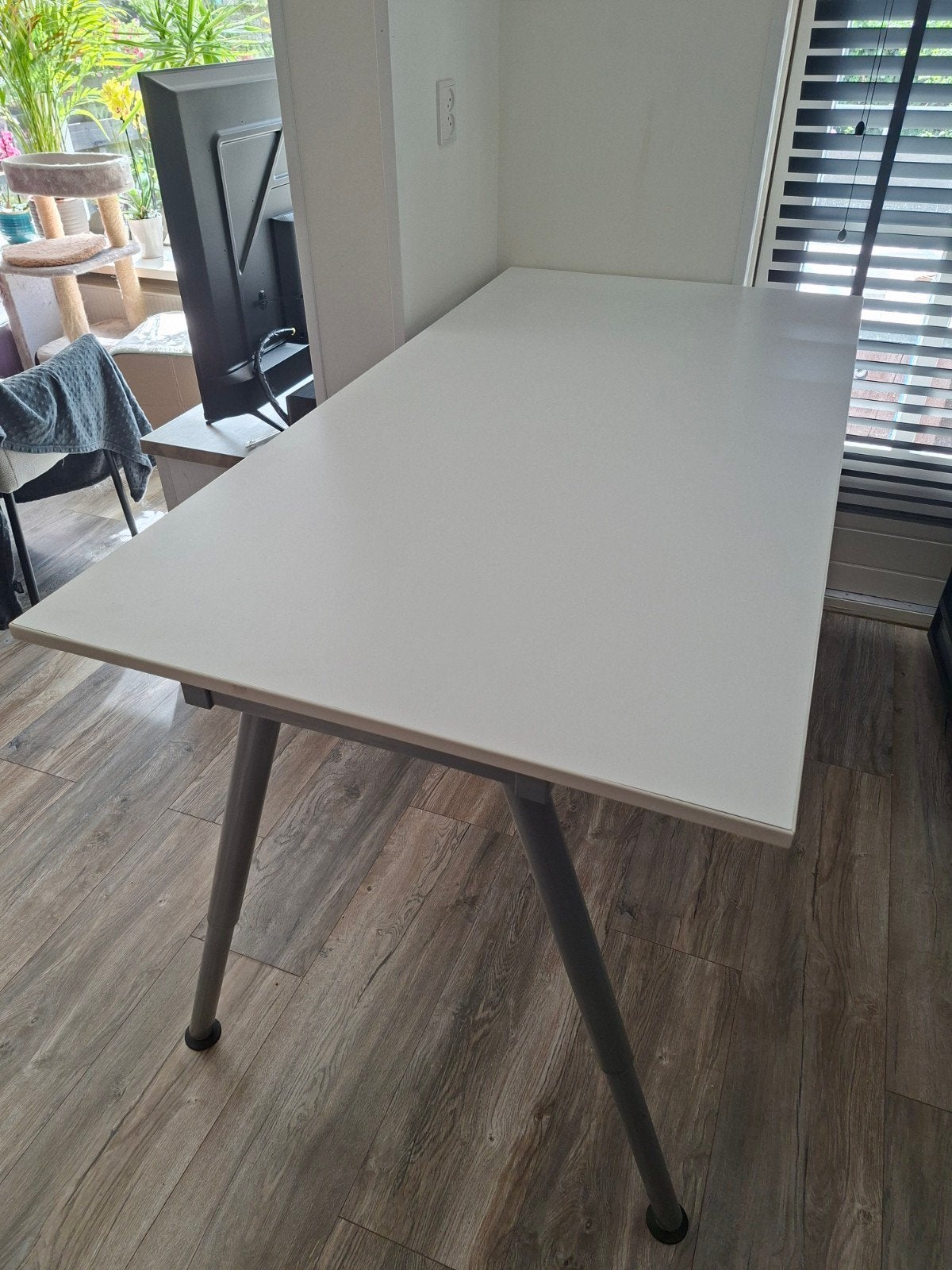 IKEA Galant Bureau - In Hoogte Verstelbaar, Huis en Inrichting, Ophalen, Zit-sta bureau, Gebruikt, In hoogte verstelbaar