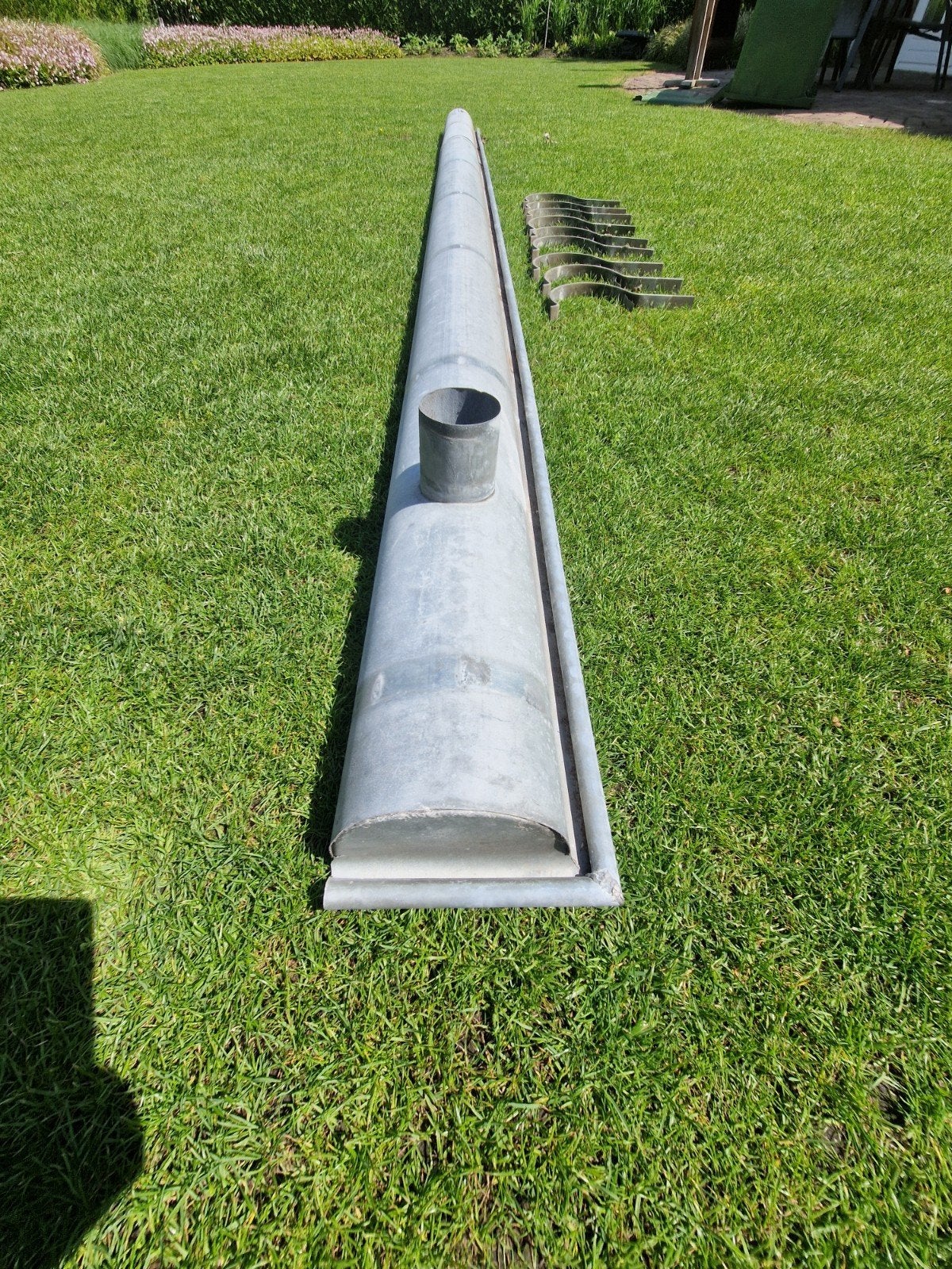 Zinken dakgoot met afvoer en 9 beugels, Ophalen, Gebruikt, 2 tot 4 meter, Zink