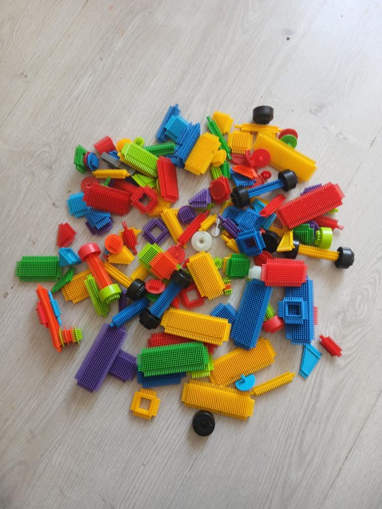 Zak met Bristle Blocks / stekelblokjes / borstelblokjes, Ophalen of Verzenden, Gebruikt, Overige merken