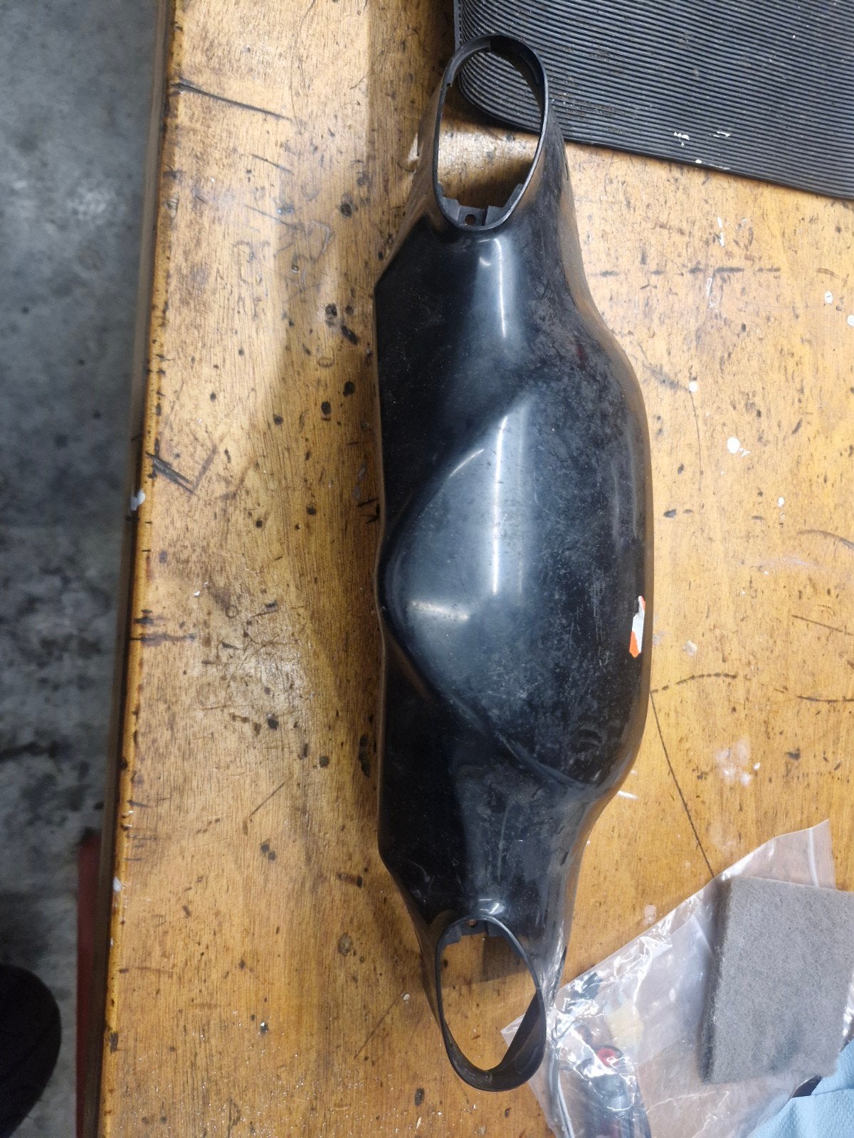 NOS Piaggio/Gilera stuurkap voorzijde (Artikel 4705005), Verzenden