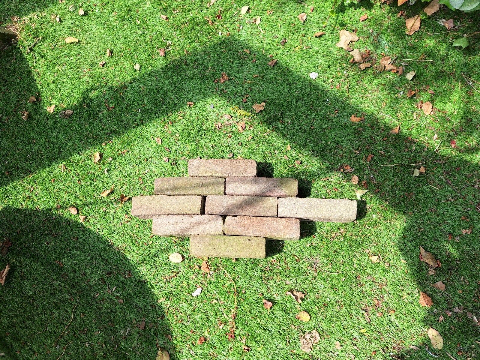 Ongeveer 700 gebruikte klinkers 20,5 x 5 cm, Tuin en Terras, Tegels en Klinkers, Ophalen, Gebruikt, Beton, Klinkers