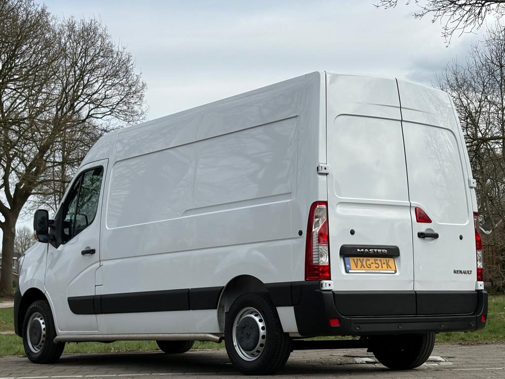 Renault Master T35 2.3 dCi 135 L2H2 Comfort, AIRCO, parkeers, Auto's, Voorwielaandrijving, Gebruikt, Euro 6, 4 cilinders