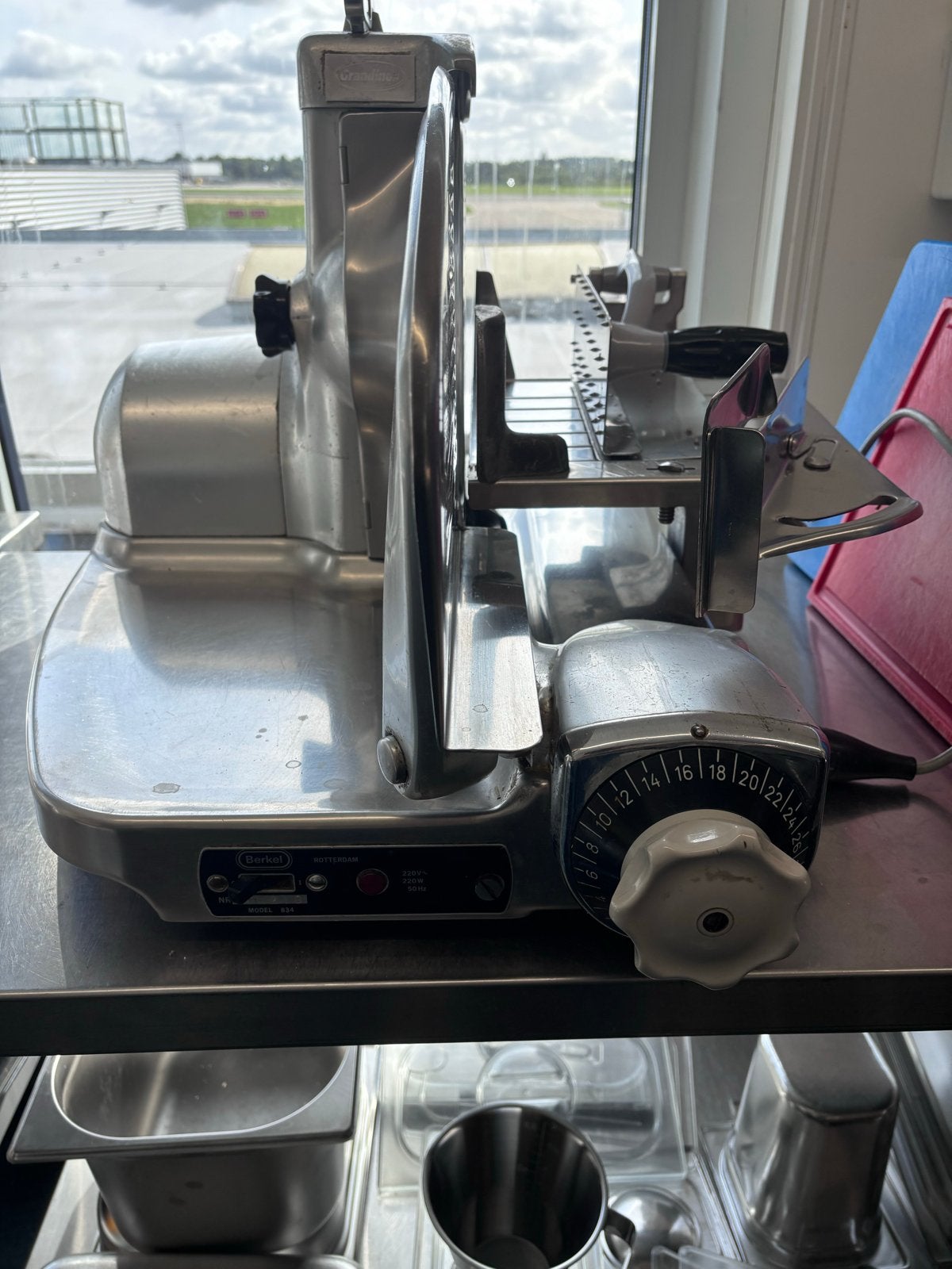 Berkel Vleessnijmachine Model 834 - Professioneel, Ophalen, Gebruikt