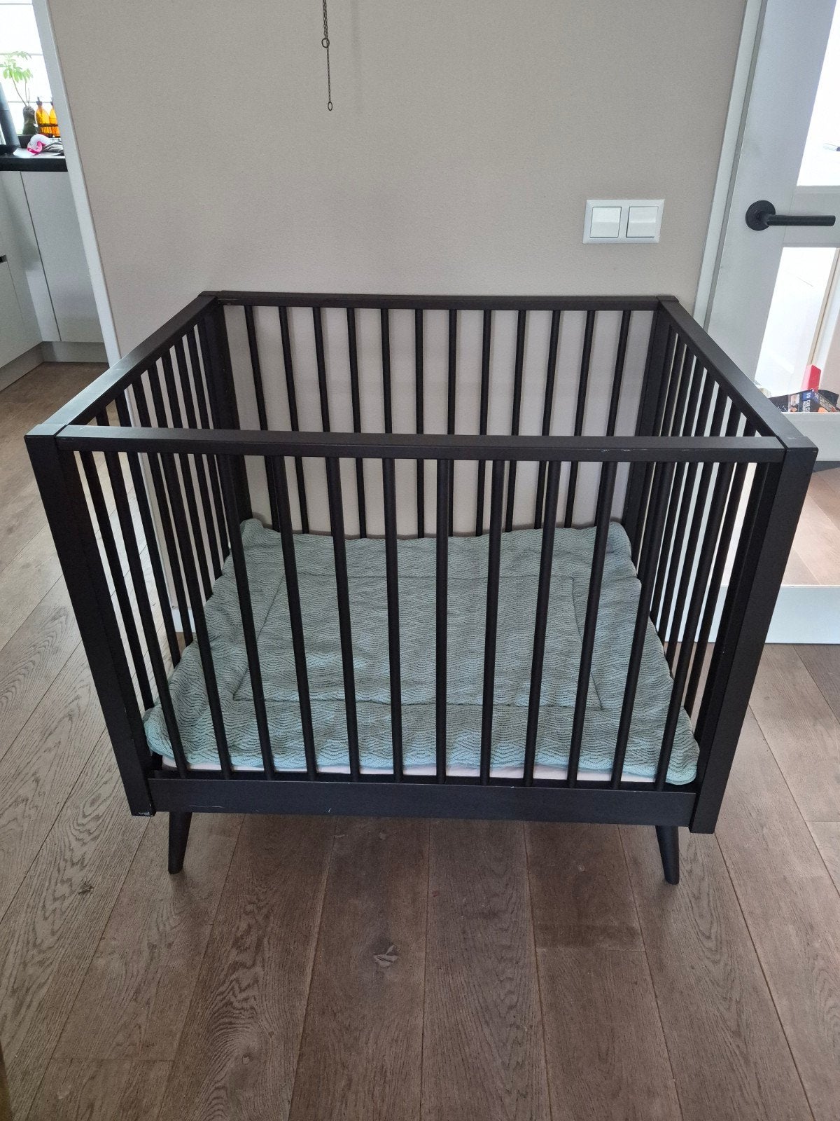 Europe Baby Evy Box Mat Zwart, Kinderen en Baby's, Ophalen, Gebruikt