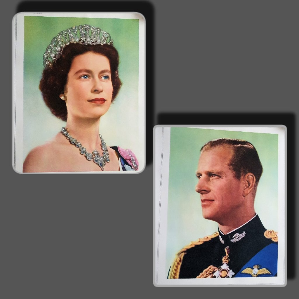 Poster - Queen Elisabeth II & Prince Philip, Rechthoekig Staand, Verzenden, Zo goed als nieuw, A1 t/m A3