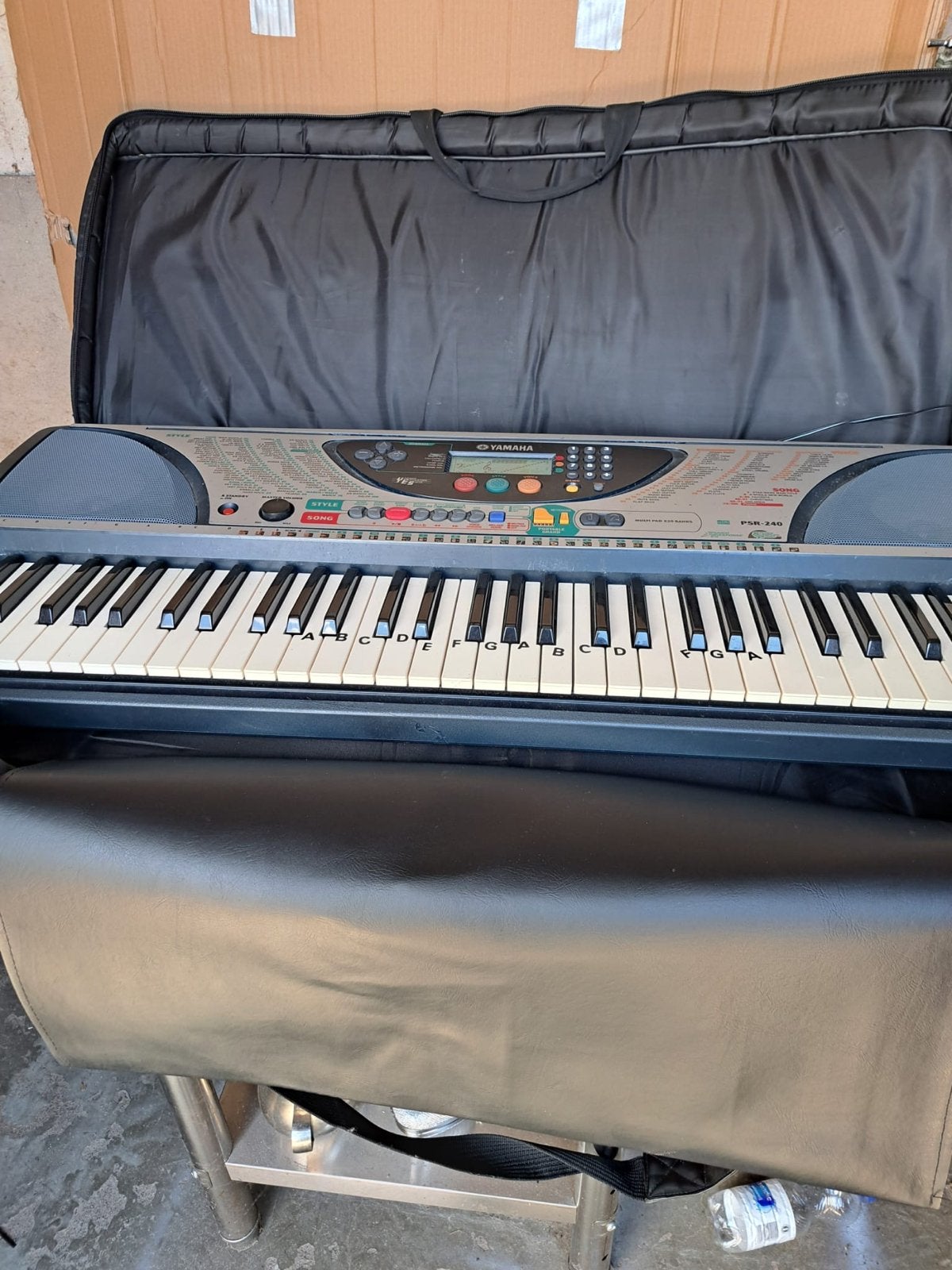 Yamaha PSR-240 Keyboard met draagtas, Muziek en Instrumenten, Keyboards, Ophalen of Verzenden, Gebruikt, 61 toetsen, Yamaha