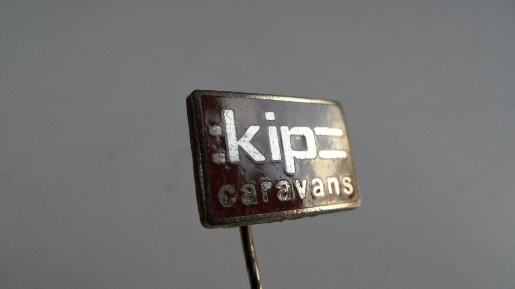 Kip Caravans Hoogeveen speld, geëmailleerd, Verzenden, Gebruikt, Merk, Speldje of Pin