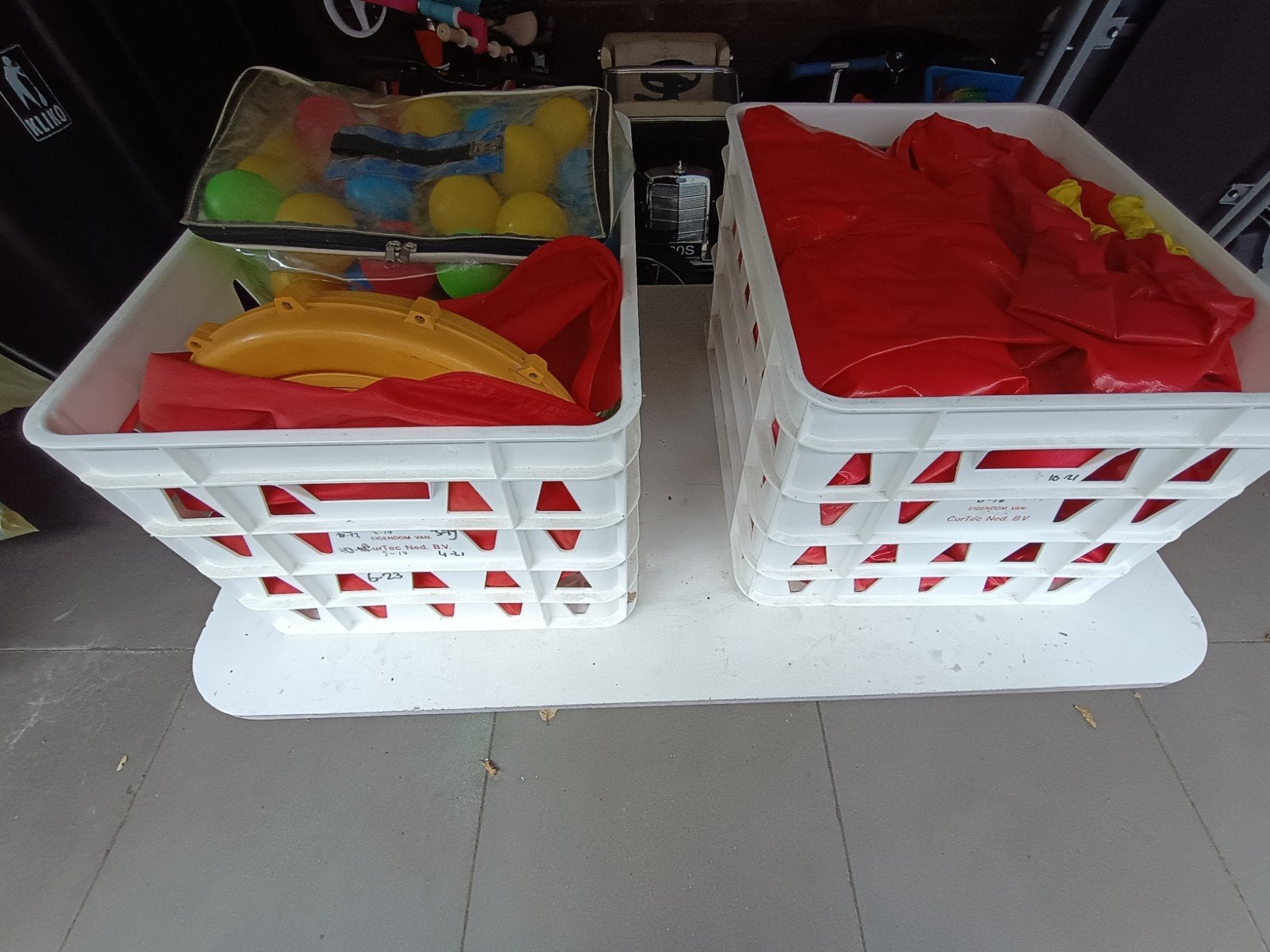 Springkussen met blower en gekleurde ballen., Ophalen, Gebruikt