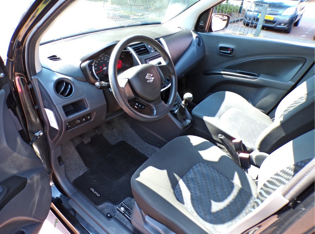 Suzuki Celerio 1.0 Comfort navigatie pakeersensoren achter, Auto's, Suzuki, 28 km/l, Gebruikt, Euro 6, 400 kg