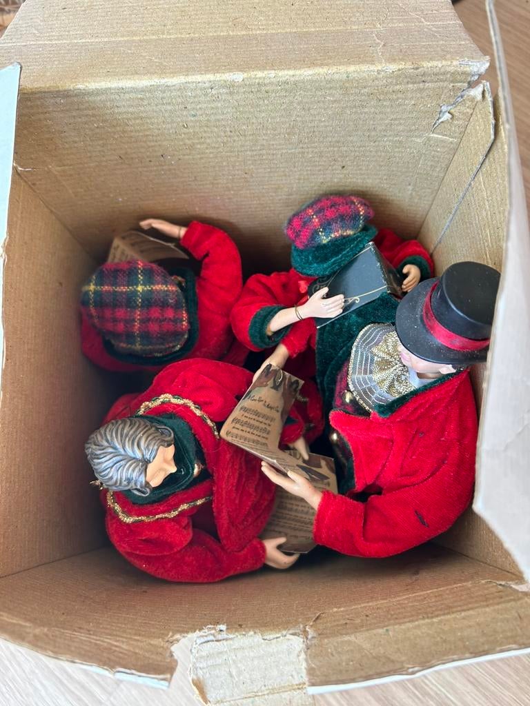 Set van 4 Christmas Carolers – Uit het verhaal van Dickens”, Ophalen, Gebruikt