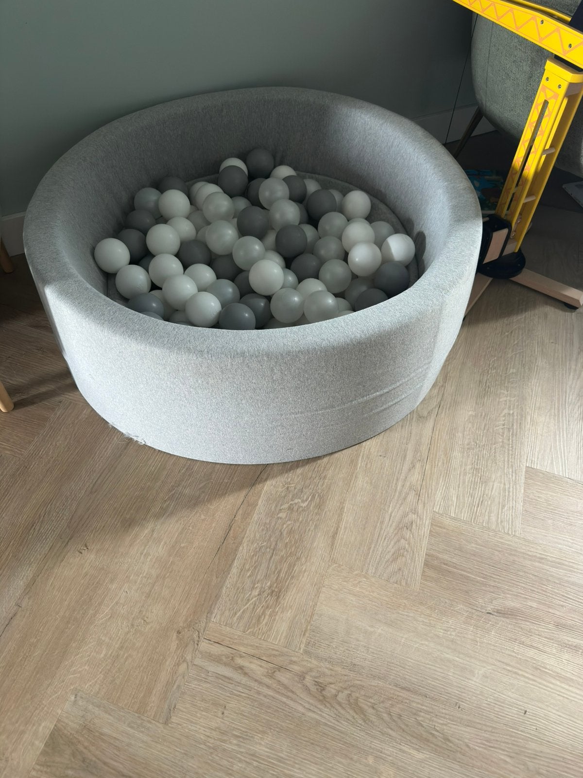 Kinder ballenbak grijs, Ophalen, Zo goed als nieuw