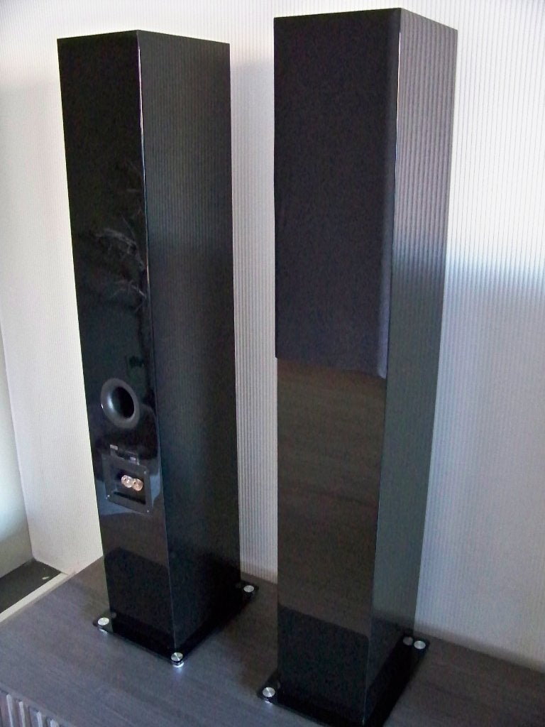 Pro-Ject Speaker Box 10 in hoogglans piano zwart als nieuw, Vloerstaande luidspreker, 120 tot 150 watt, Zo goed als nieuw, Ophalen