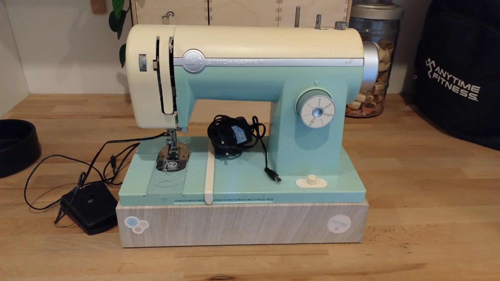 Memory Keepers Stitch Happy Naaimachine - Defect, Hobby en Vrije tijd, Naaimachines en Toebehoren, Ophalen, Gebruikt, Naaimachine