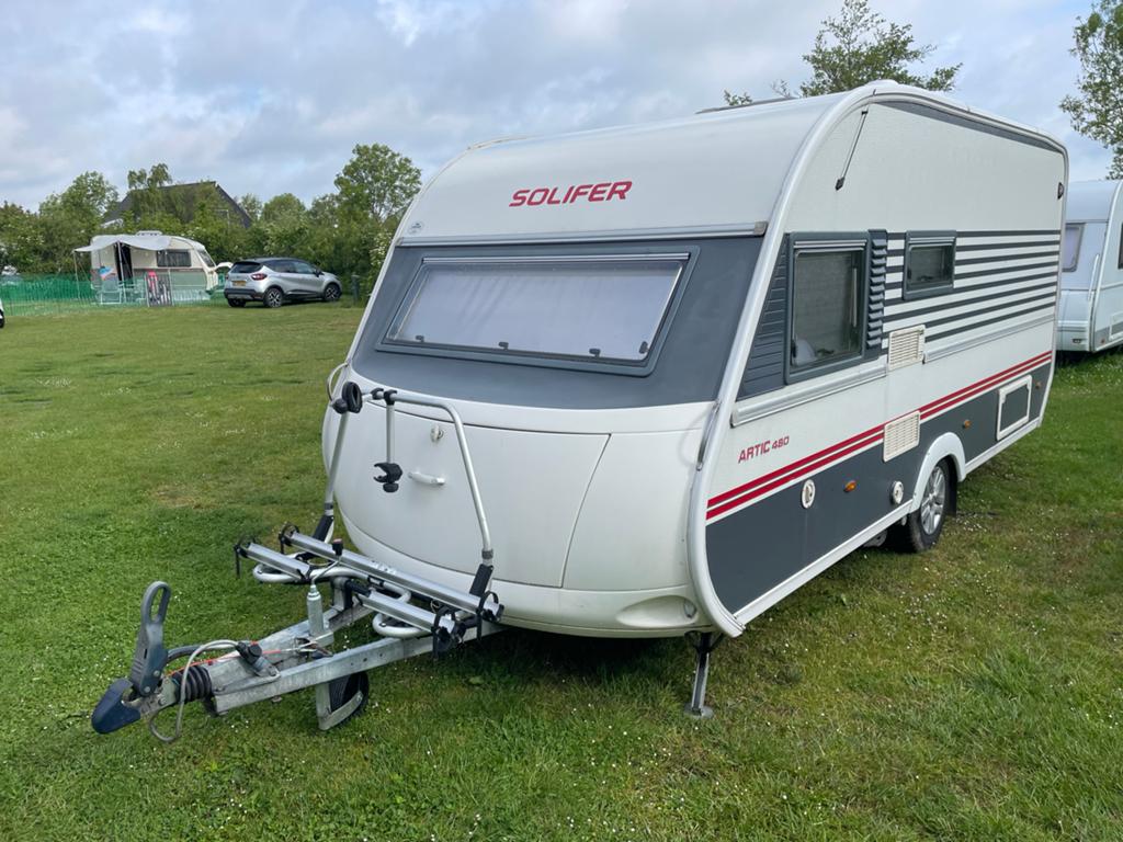 Solifer Artic 480 - mover/alde kachel, Caravans en Kamperen, Caravans, Dwarsbed, Particulier, 4 tot 5 meter, Schokbreker