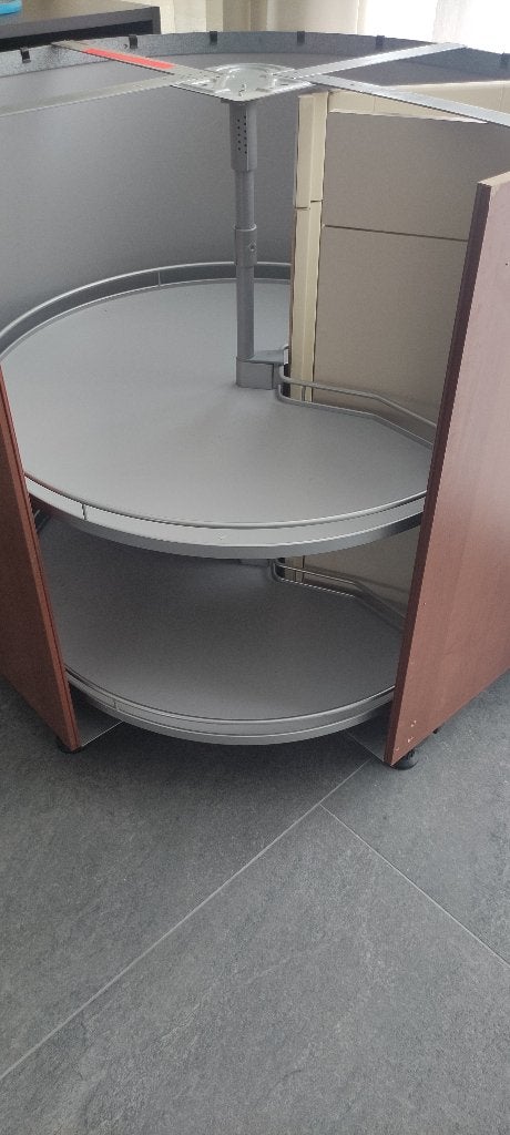 Hoekkast Carrousel, Ophalen, Gebruikt, 75 cm of meer, 50 tot 100 cm