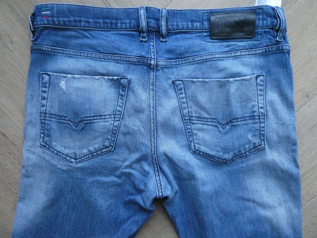 Diesel Tepphar, heren spijkerbroek met knoopsluiting maat 34, Diesel, Blauw, W32 (confectie 46) of kleiner, Ophalen of Verzenden