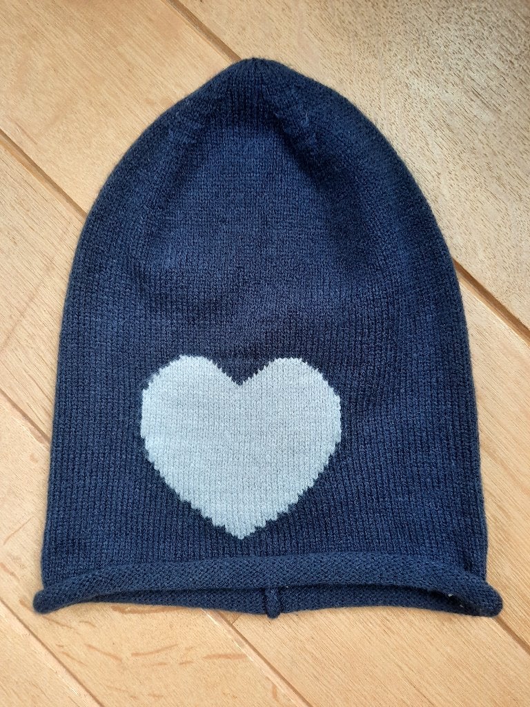 TCM muts - donker blauw met grijze ster - nieuw -, Kleding | Dames, TCM, Ophalen of Verzenden, Nieuw, Muts
