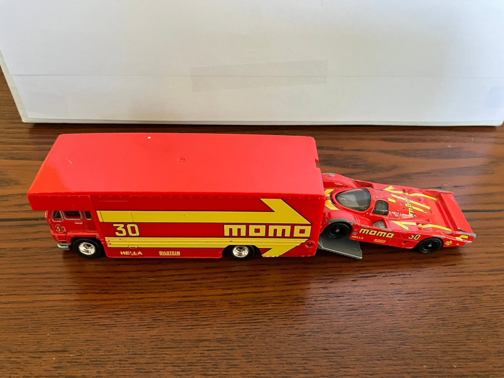 Hot Wheels Porsche 962 Momo, Ophalen of Verzenden, Gebruikt