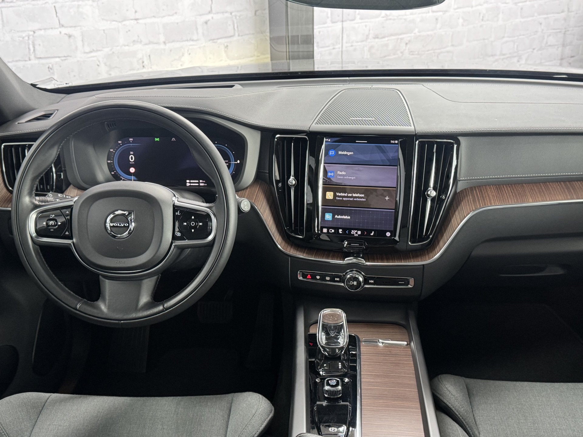 Volvo XC60 T6 Recharge Inscription Luchtvering Pano 360camer, Automaat, Gebruikt, Euro 6, 1969 cc