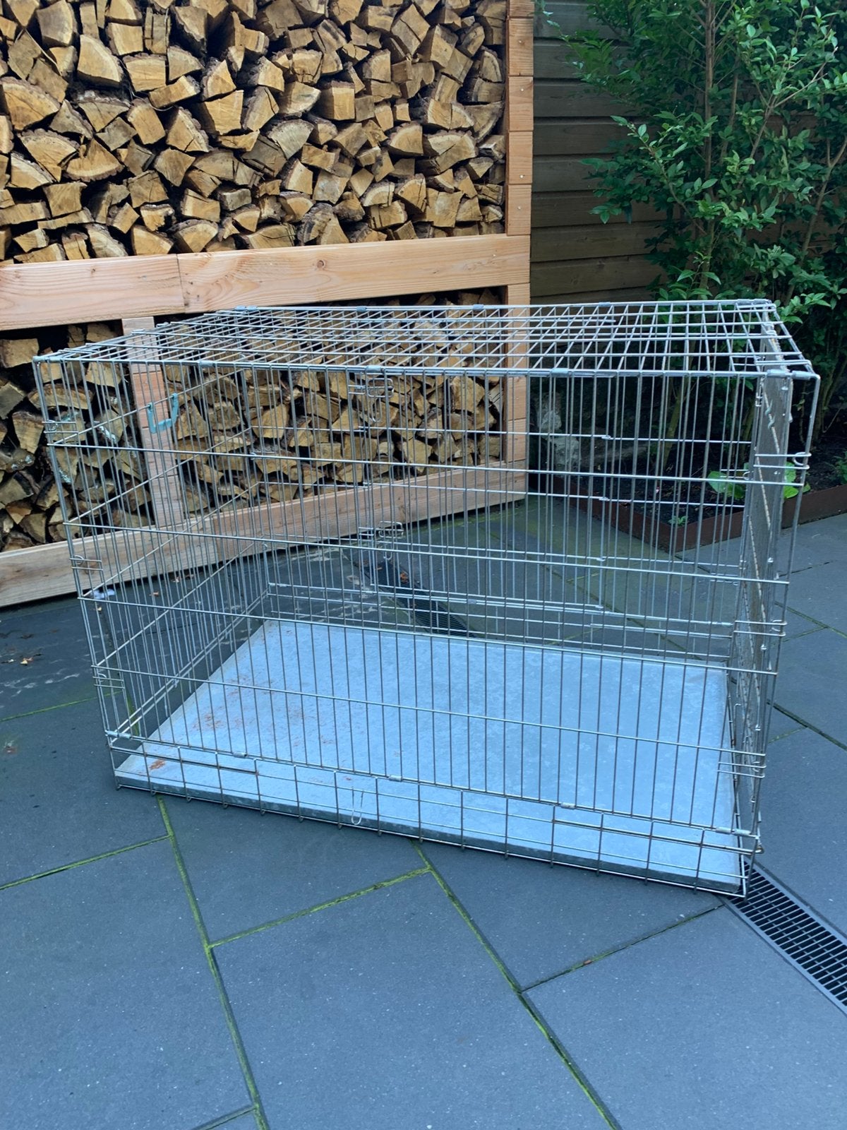 Grote bench voor grote hond of puppy, Dieren en Toebehoren, Ophalen, Zo goed als nieuw, 65 tot 100 cm