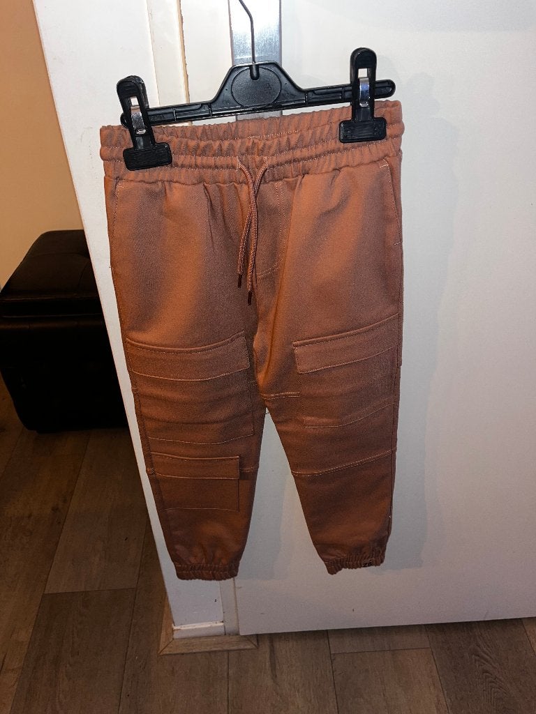 Z8 broek Lenny  Brown Rice maat 128 (advr 254), Broek, Z8, Ophalen of Verzenden, Zo goed als nieuw