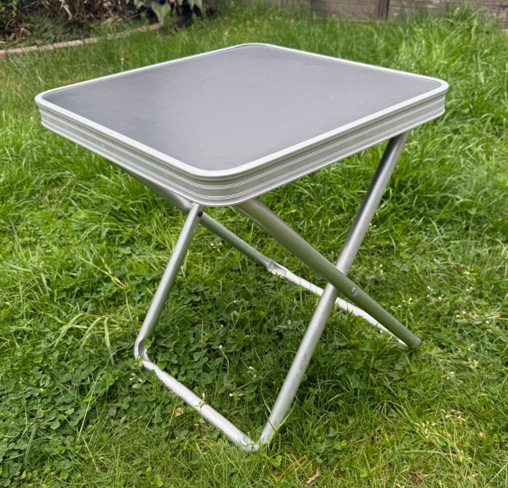 Kampeertafeltje, Caravans en Kamperen, Kampeermeubelen, Ophalen, Gebruikt, Campingstoel