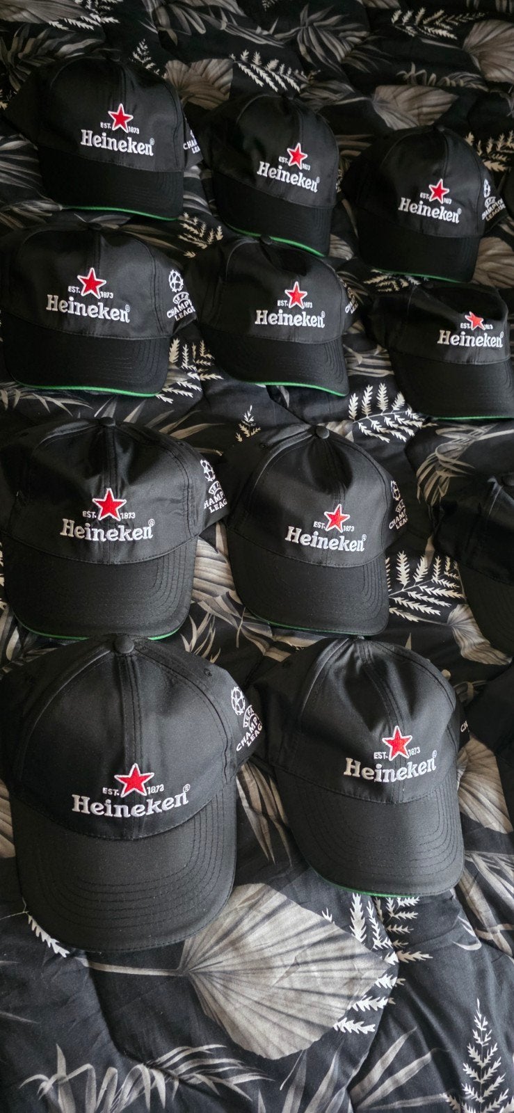 28 petten Heineken, Ophalen of Verzenden