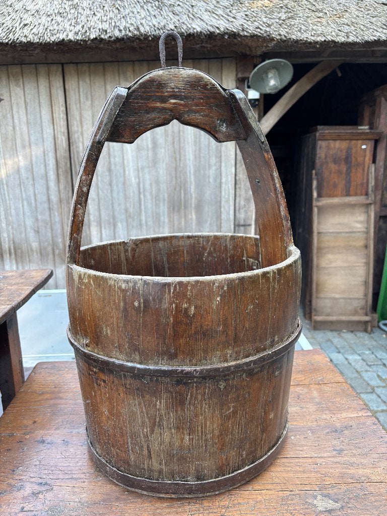 19e eeuw  oude houten emmer  handgesmeed  ijzer  50  euro !!, Ophalen