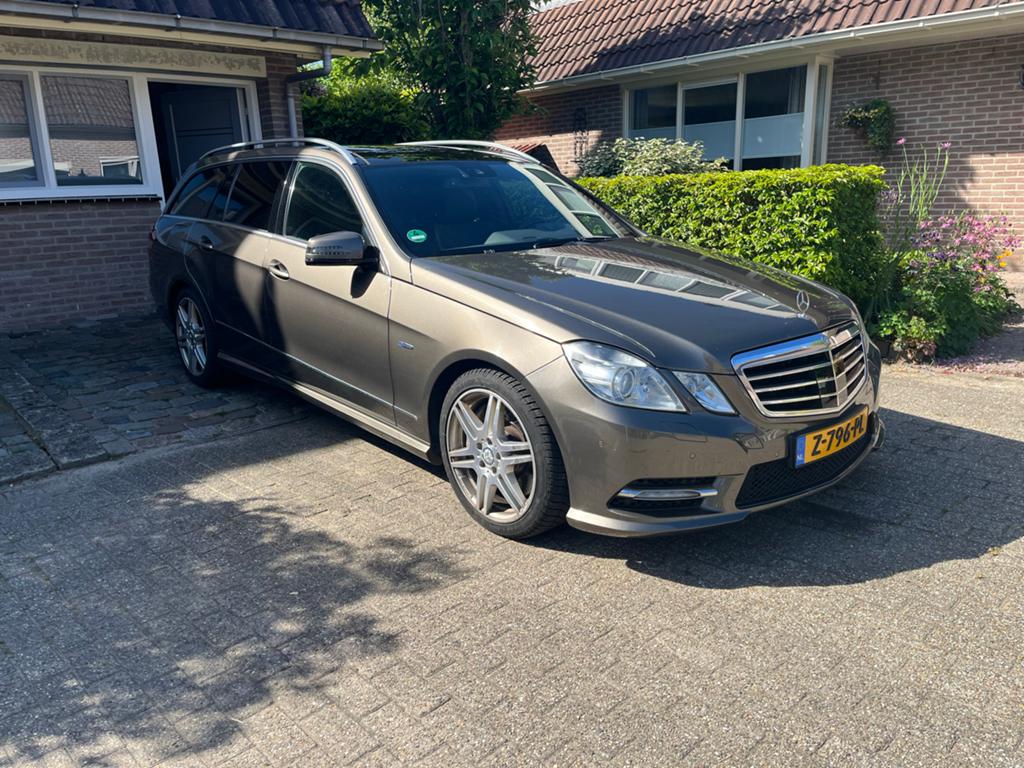 Mercedes-Benz E-Klasse E500 BE 4MATIC Aut. 2012, Auto's, Mercedes-Benz, Particulier, E-Klasse, 4x4, ABS, Achteruitrijcamera, Adaptive Cruise Control