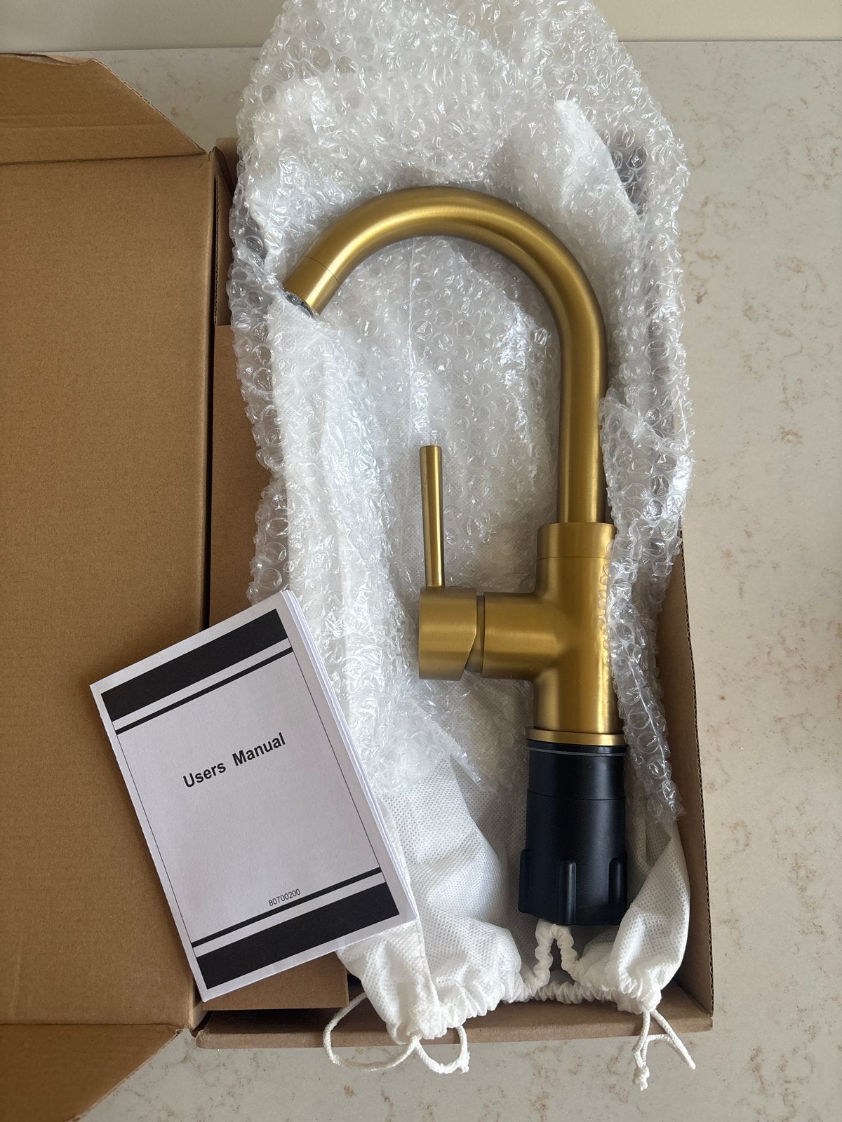 Nieuwe gouden keukenkraan - Modern design, Verzenden, Nieuw, Koper, Kraan