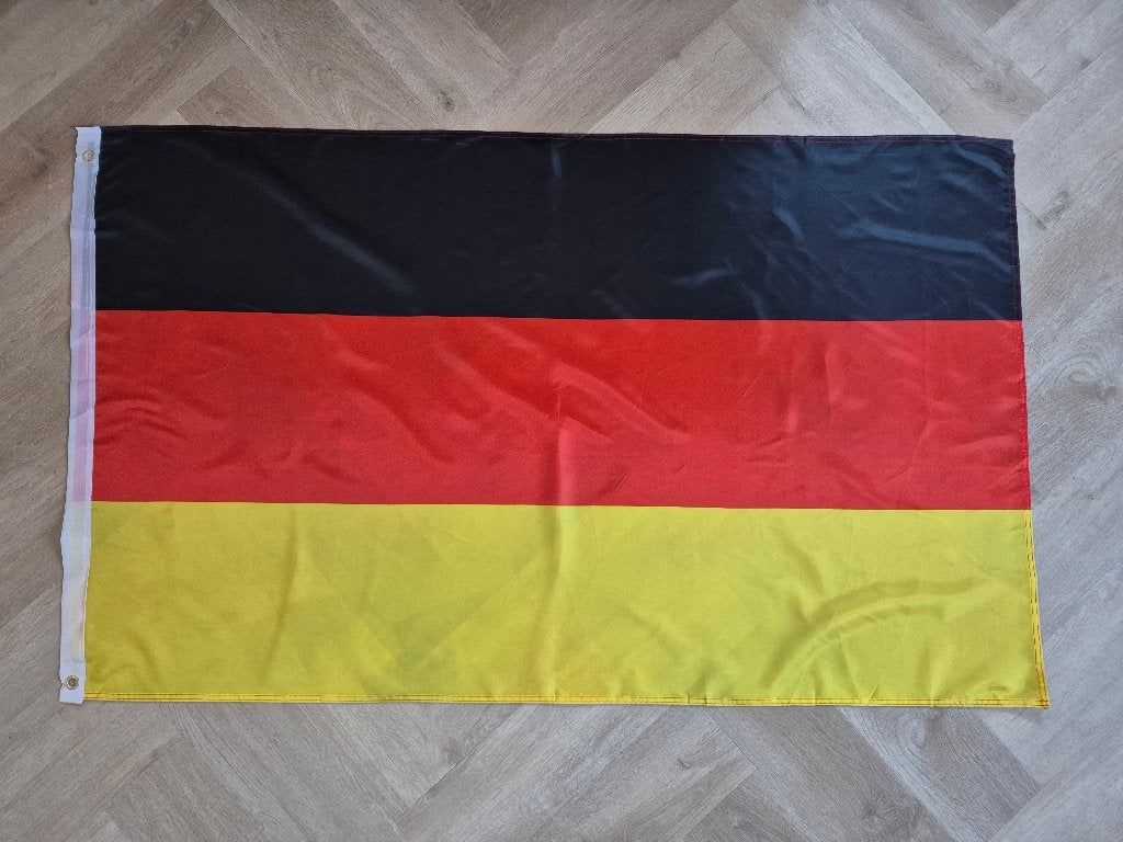 Duitse vlag 150 x 90 cm, Ophalen of Verzenden, Zo goed als nieuw