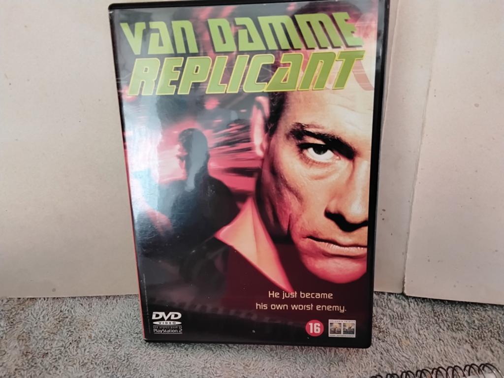 VAN  DAMME    REPLICANT  HE JUST BECAME HIS OWN WORST ENEMY, Alle leeftijden, Ophalen of Verzenden, Zo goed als nieuw