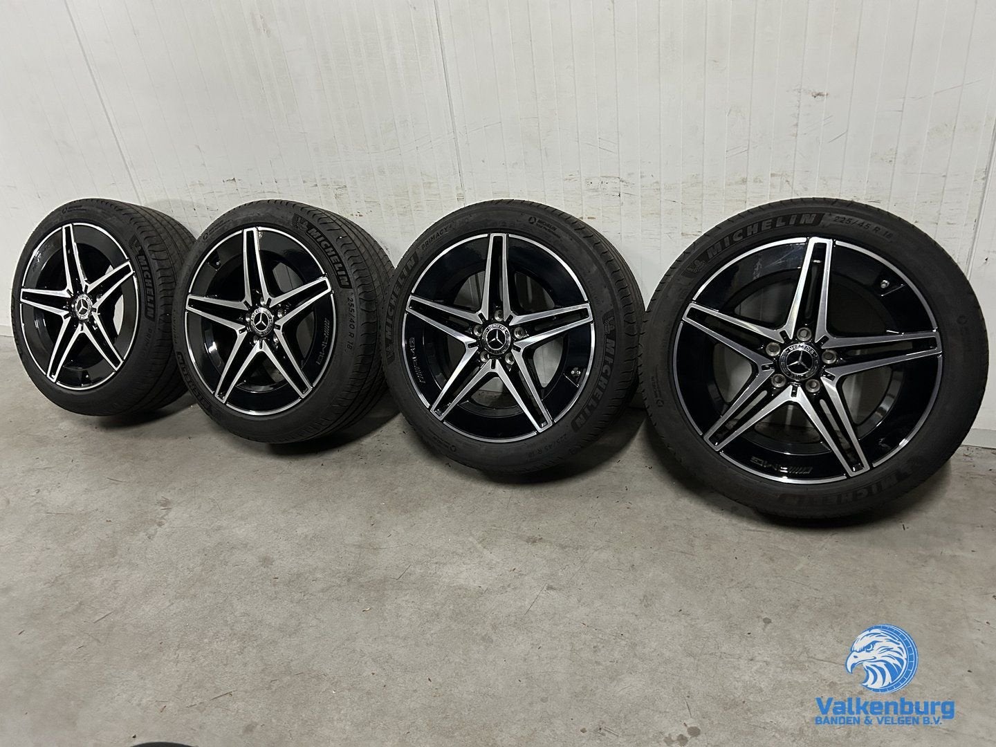 6-7mm! Originele Mercedes AMG C300E Hybrid W206 18 inch bree
