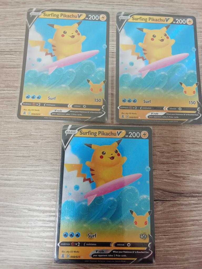25 Celebrations Surfing Pikachu V 008/026, Verzenden, Zo goed als nieuw, Losse kaart